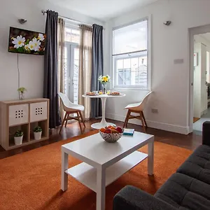 hall-croft-hideaway.hotelsin-nottingham.com/